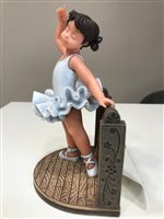 Scicli - Corso Garibaldi 28 - Statuette Nadal 756516 - 756516